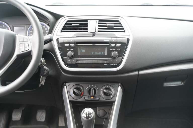 Suzuki S-Cross