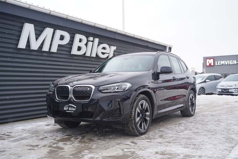 BMW iX3