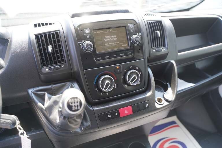 Peugeot Boxer 335