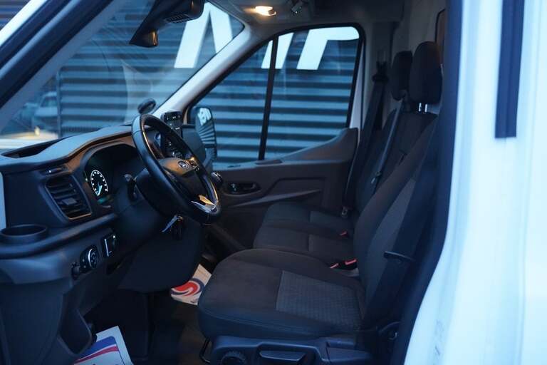 Ford Transit 350 L2 Van