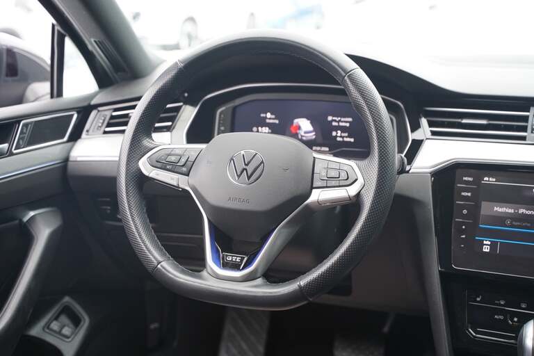 VW Passat