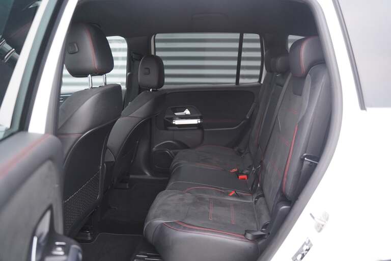 Mercedes EQB250+