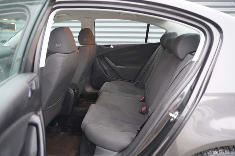 VW Passat