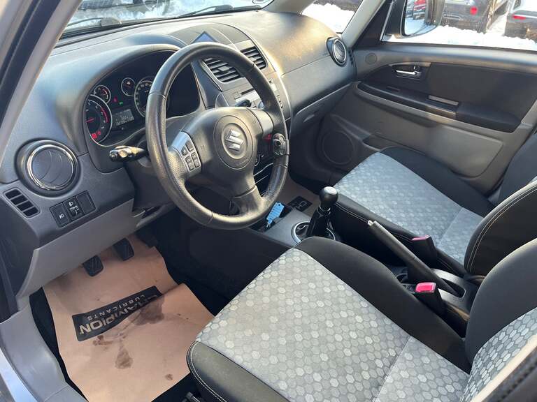 Suzuki SX4