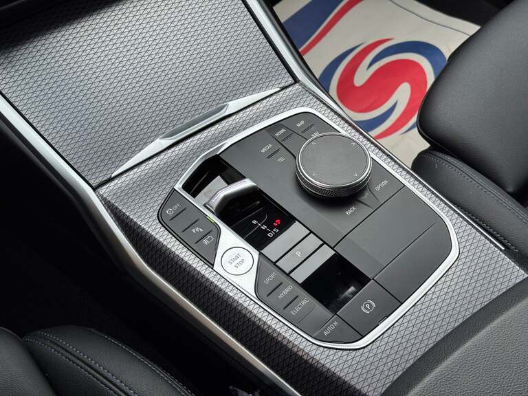 BMW 320e