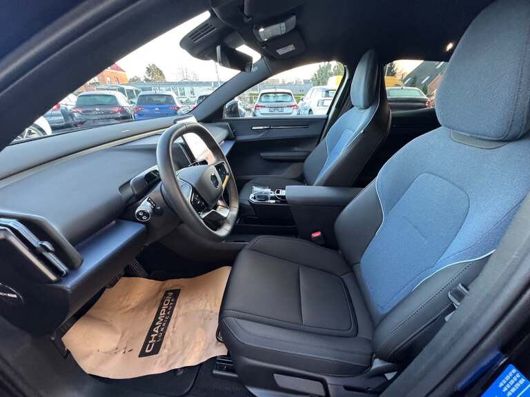 Volvo EX30