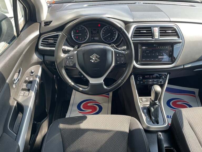 Suzuki S-Cross