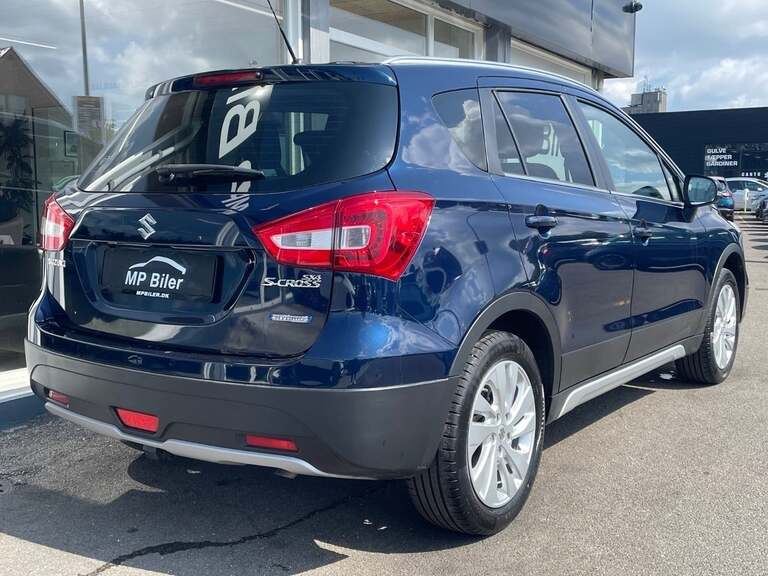 Suzuki S-Cross