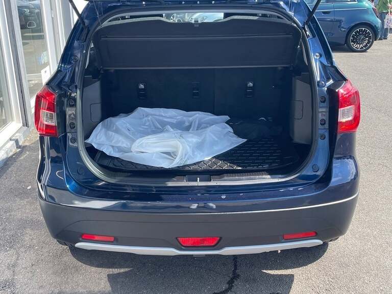 Suzuki S-Cross