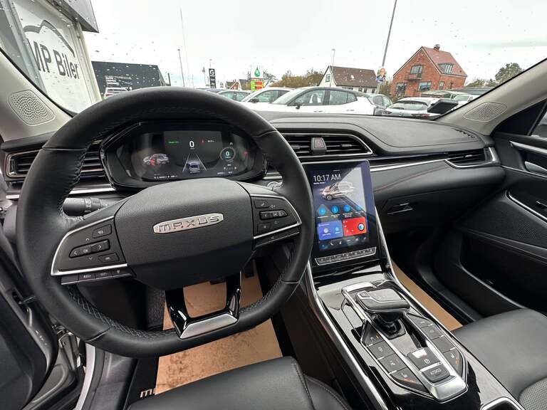 Maxus Euniq6