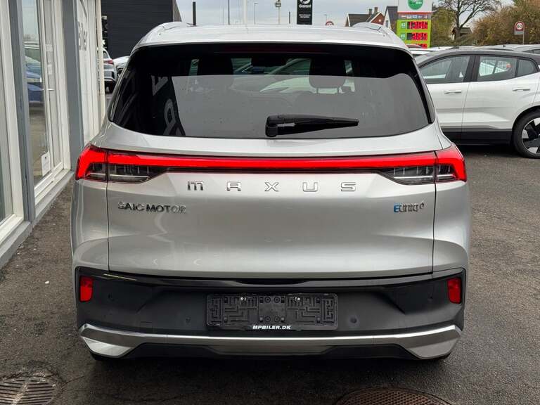 Maxus Euniq6