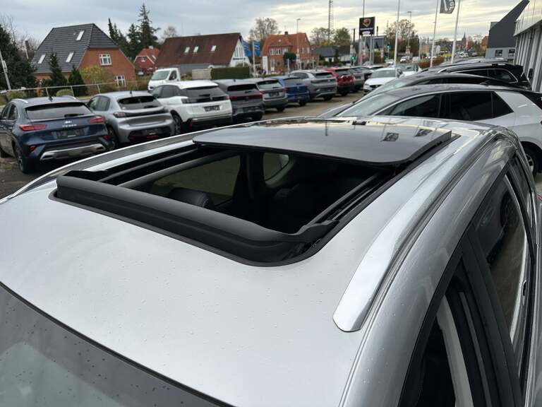 Maxus Euniq6