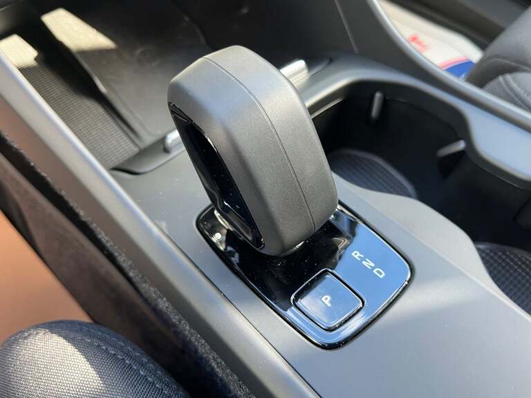 Volvo EX40