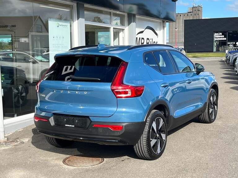 Volvo EX40