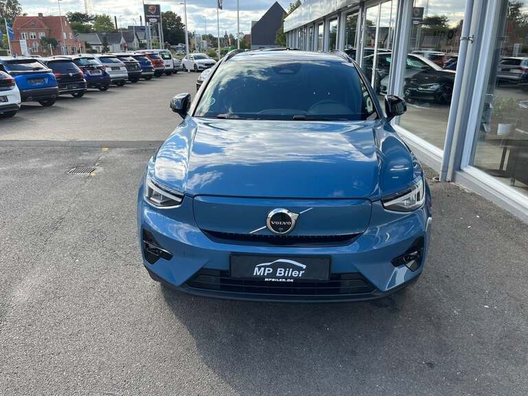 Volvo EX40