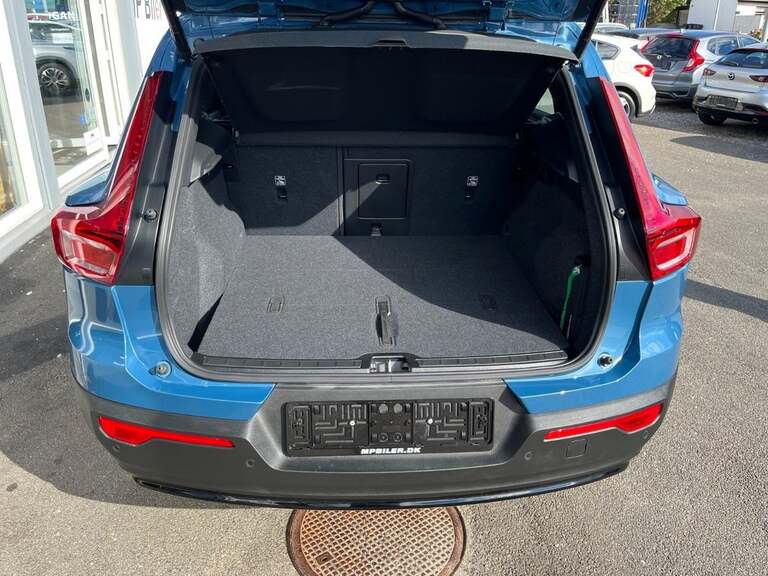 Volvo EX40
