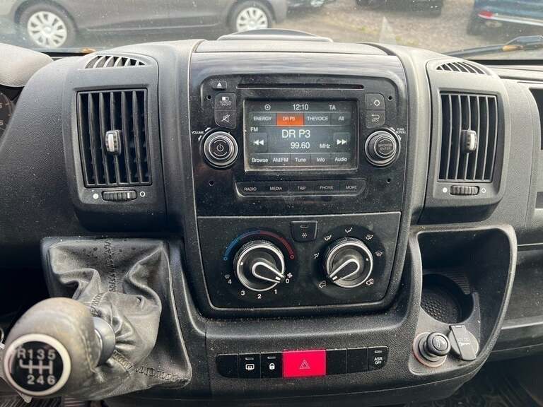 Peugeot Boxer 330