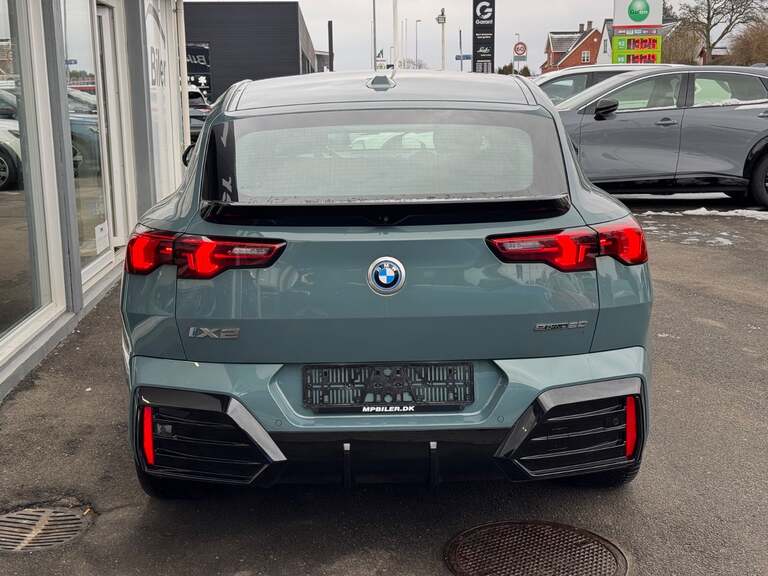 BMW iX2