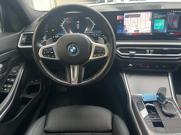 BMW 320e