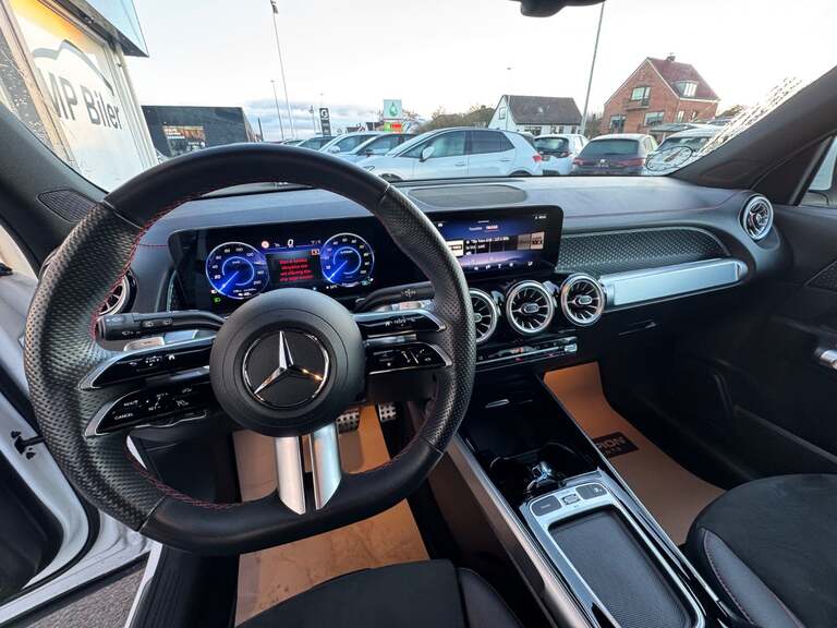 Mercedes EQB250+
