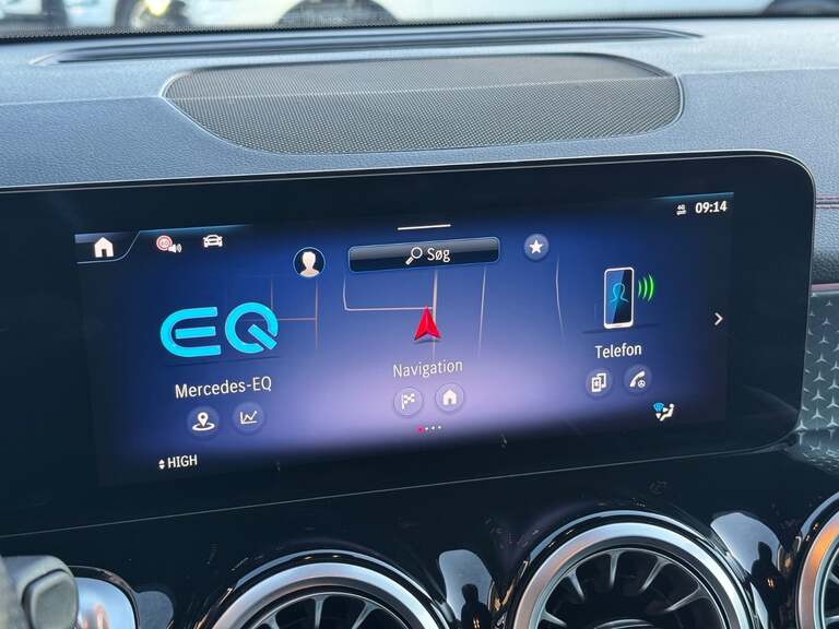 Mercedes EQB250+
