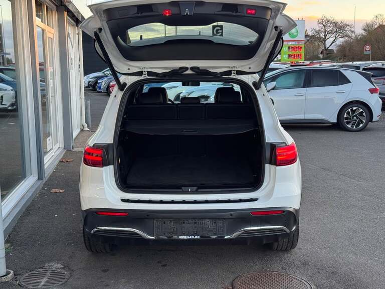 Mercedes EQB250+