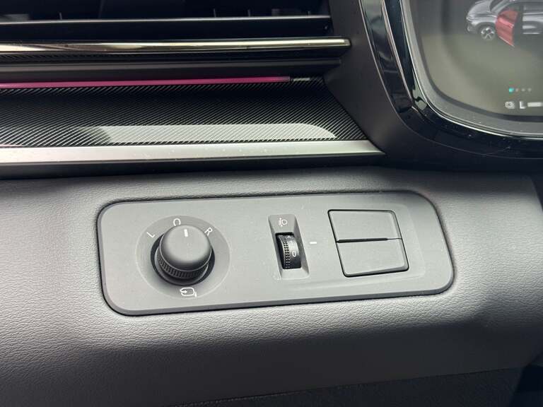 Maxus Euniq6