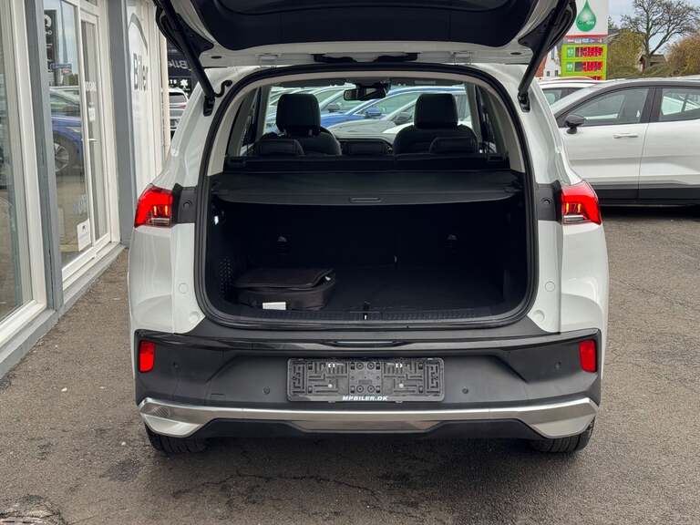 Maxus Euniq6