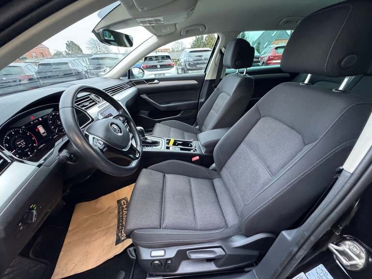 VW Passat