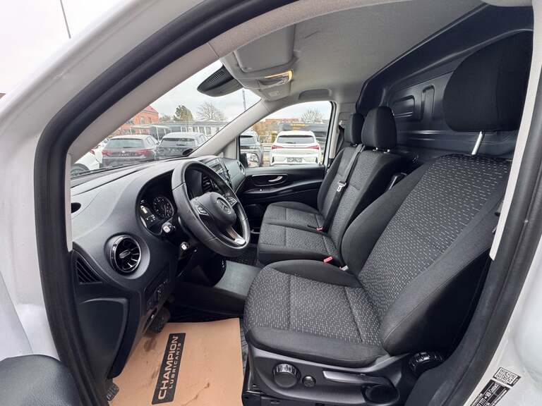 Mercedes Vito 114