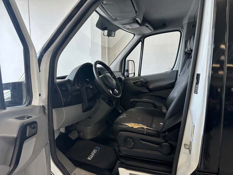 Mercedes Sprinter 319