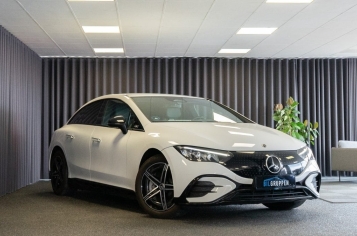 Mercedes EQE300