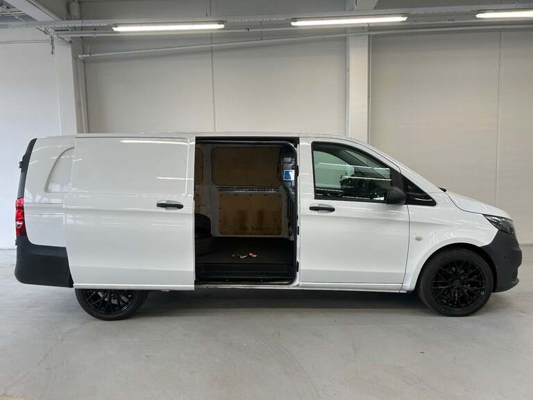 Mercedes Vito 114