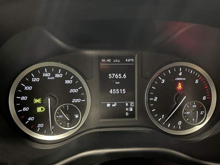 Mercedes Vito 114