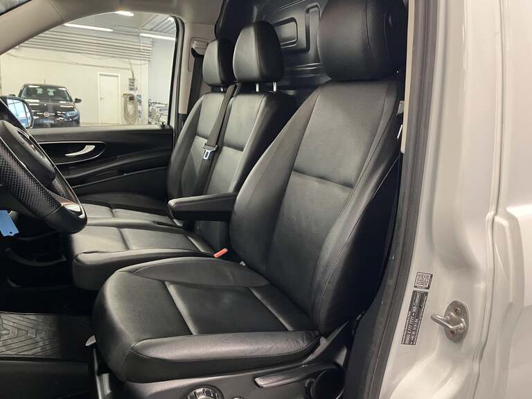 Mercedes Vito 114