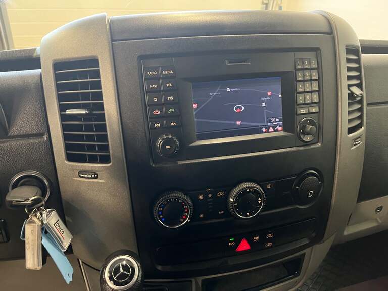 Mercedes Sprinter 319