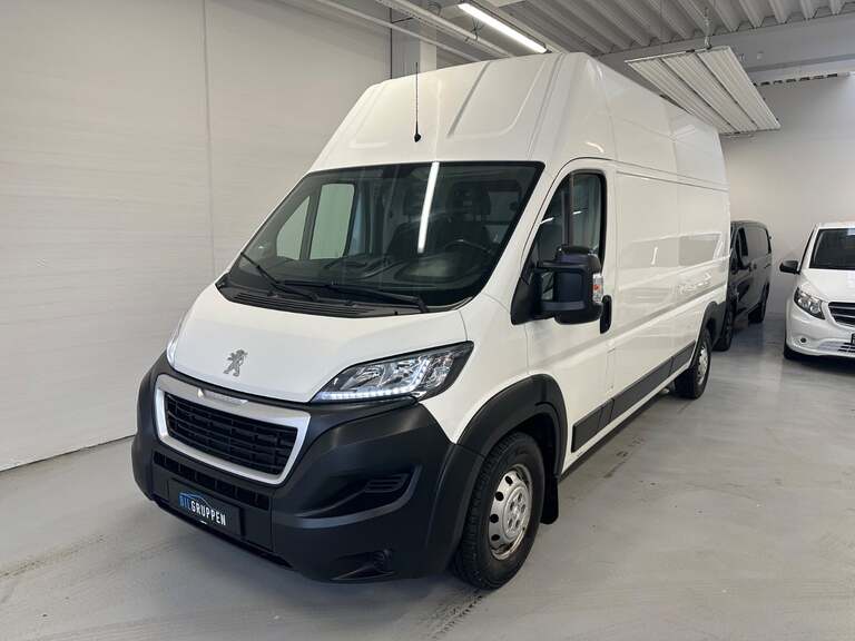 Peugeot Boxer 335