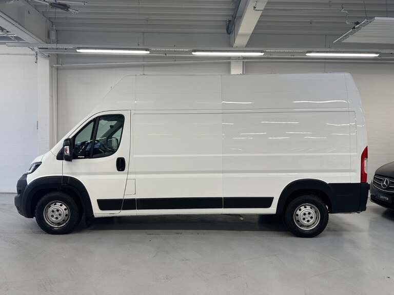 Peugeot Boxer 335