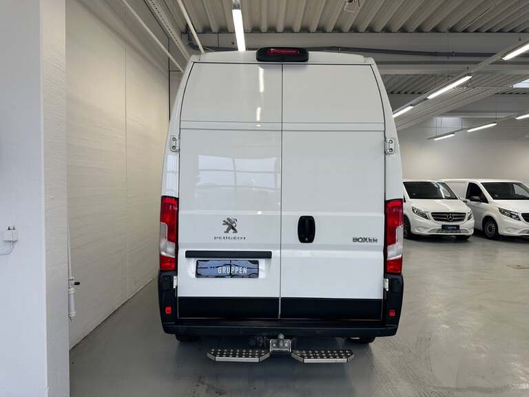 Peugeot Boxer 335