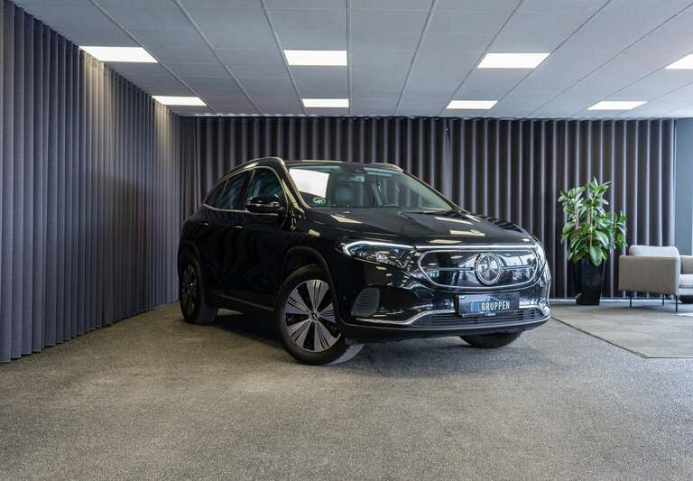 Mercedes EQA250