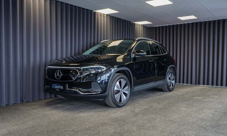 Mercedes EQA250