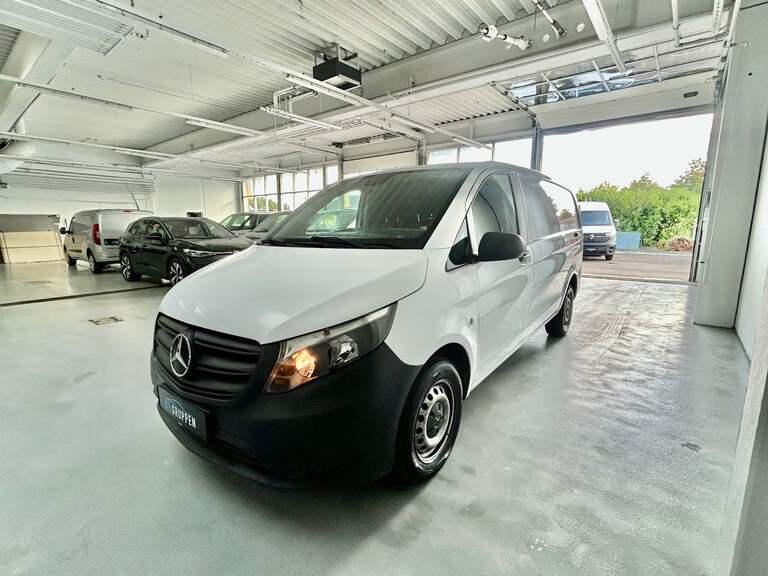 Mercedes Vito 114