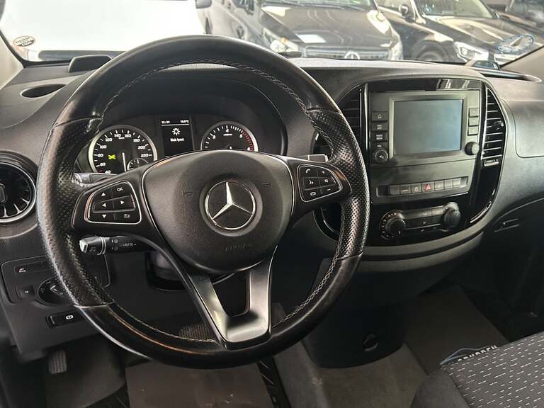 Mercedes Vito 114