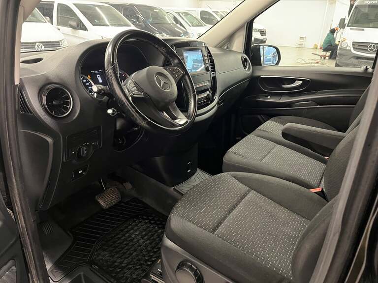 Mercedes Vito 114