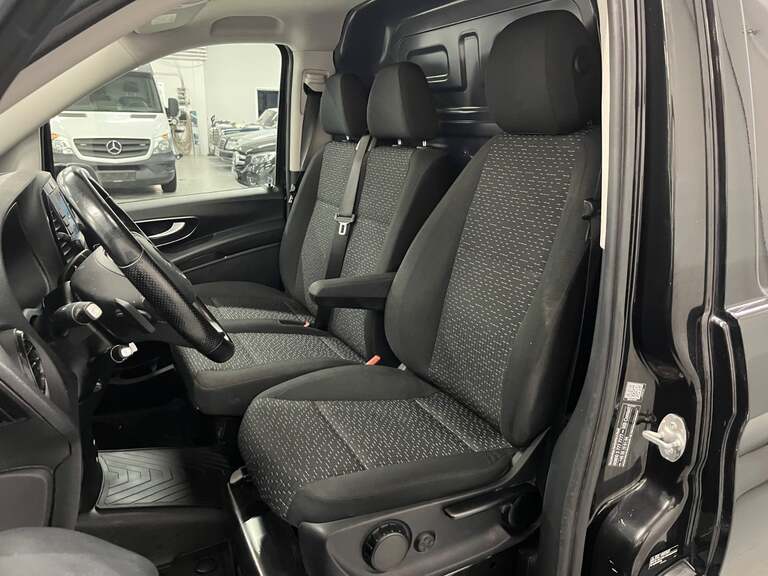 Mercedes Vito 114