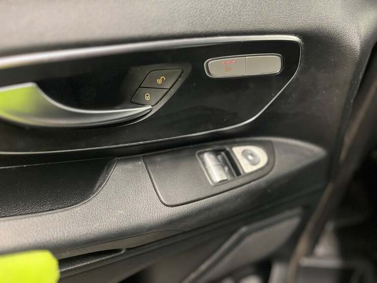 Mercedes Vito 114