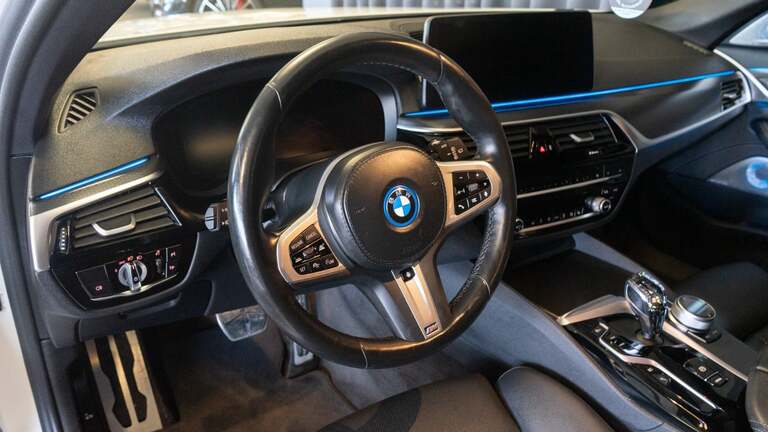BMW 530e