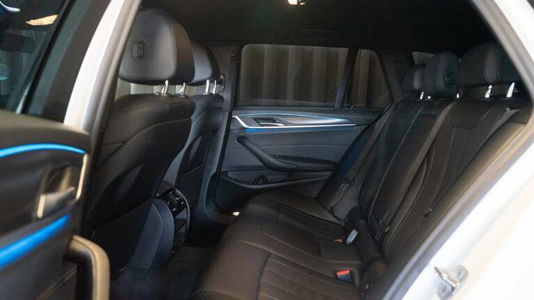 BMW 530e