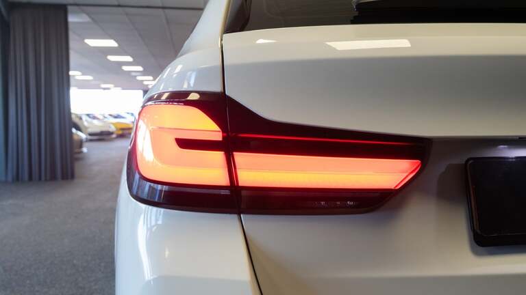 BMW 530e