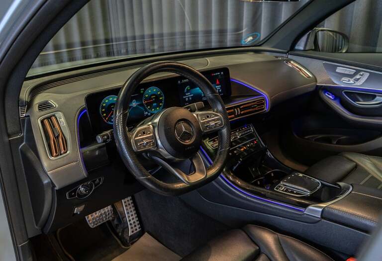 Mercedes EQC400